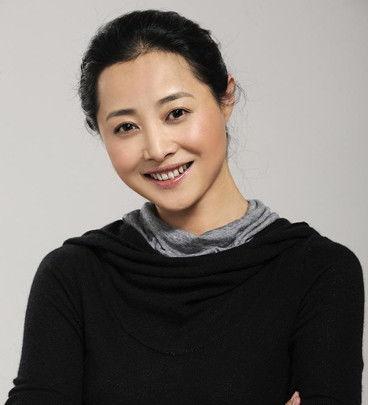 娄丹丹个人资料,才华横溢的年轻艺术家，艺术与人生的完美融合